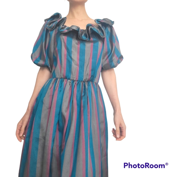 Vintage Lizzy&Johnny By Lucero Striped Ruffled Neck Puff sleeve midi dress Sz 10 - Picture 2 of 9